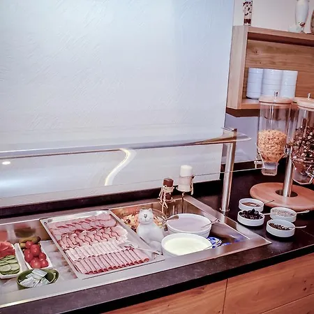 Garni Romantika Hotel 3*