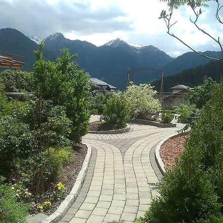 فندق Garni Romantika 3*